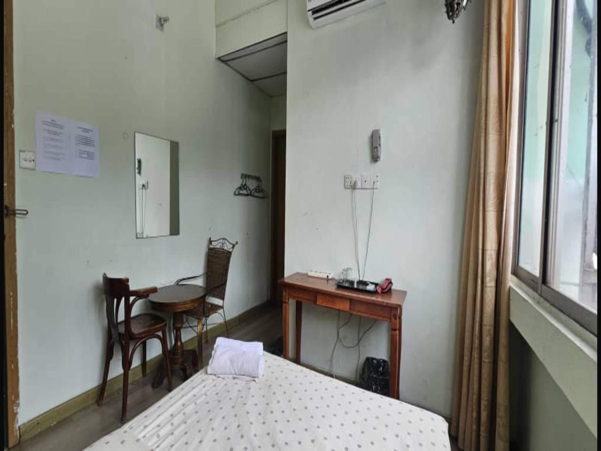 Oyo 90979 Sianglory Inn كوتا كينابالو المظهر الخارجي الصورة