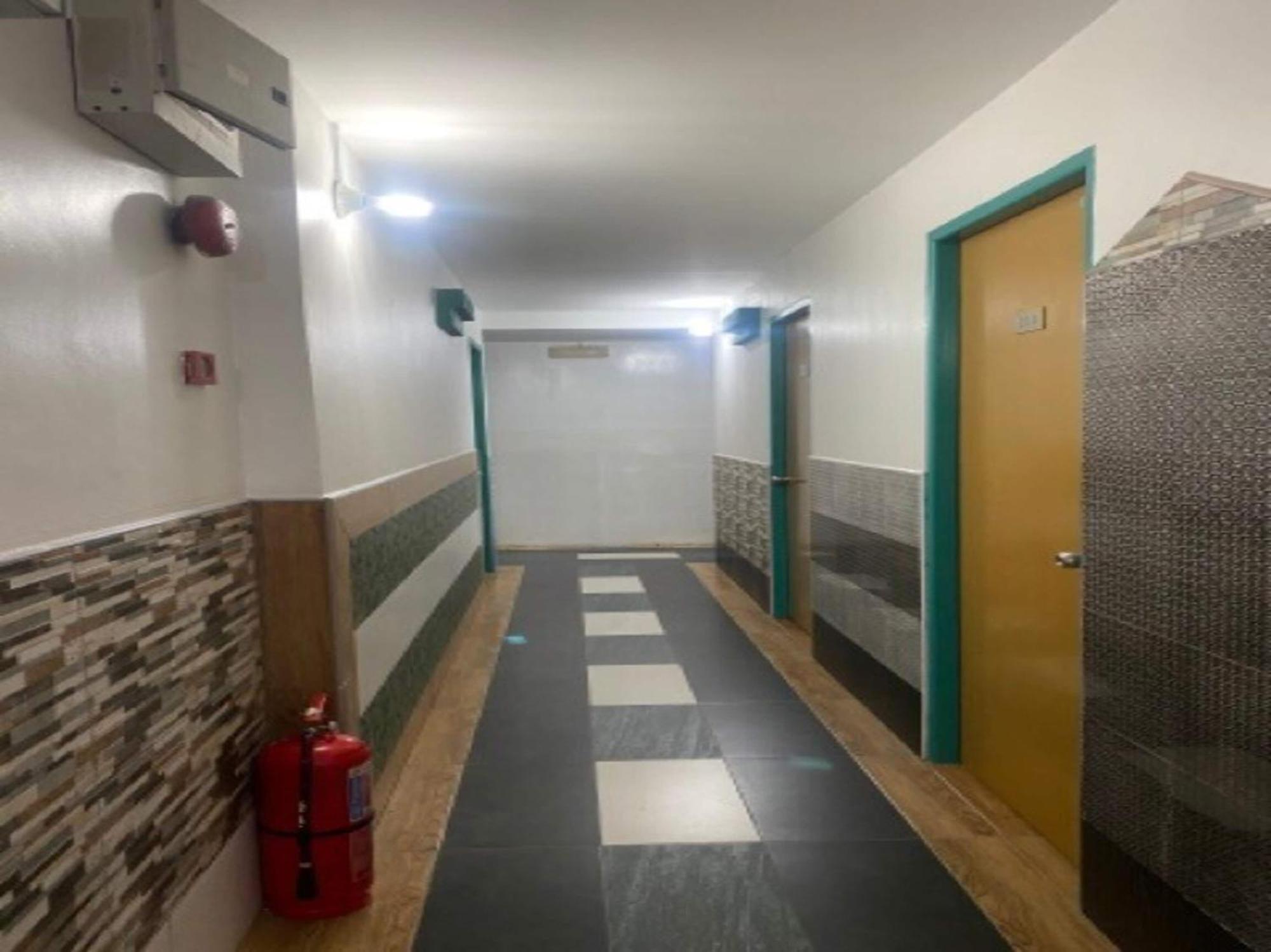 Oyo 90979 Sianglory Inn كوتا كينابالو المظهر الخارجي الصورة